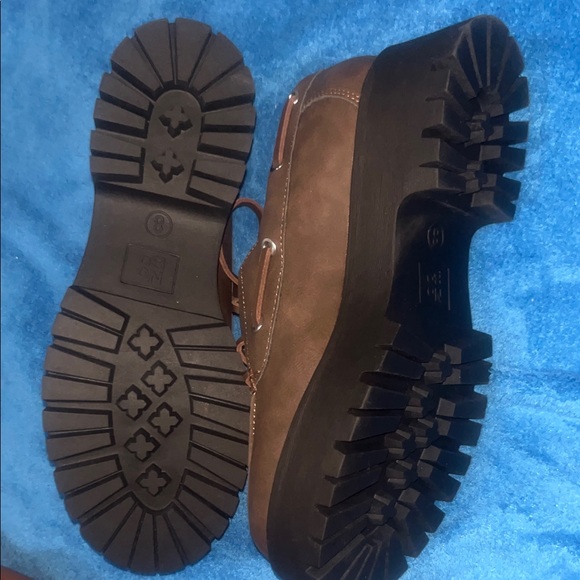 No Boundaries Brown Boat Shoes - Picture 3 of 5